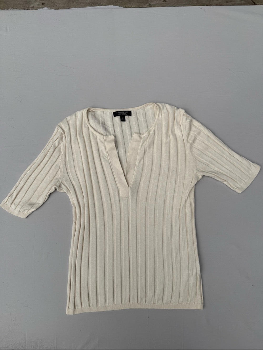 Banana Republic Silk Cashmere Ribbed Cream Short Sleeve Knit Top